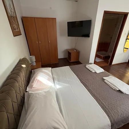 Apartment Vitomir