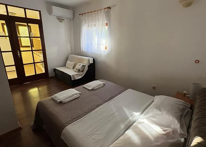 Vitomir Διαμέρισμα Σίμπενικ